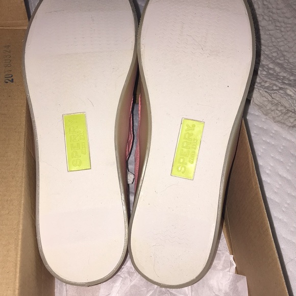 Sperry memory foam seaside drink red 8.5 - Picture 4 of 8